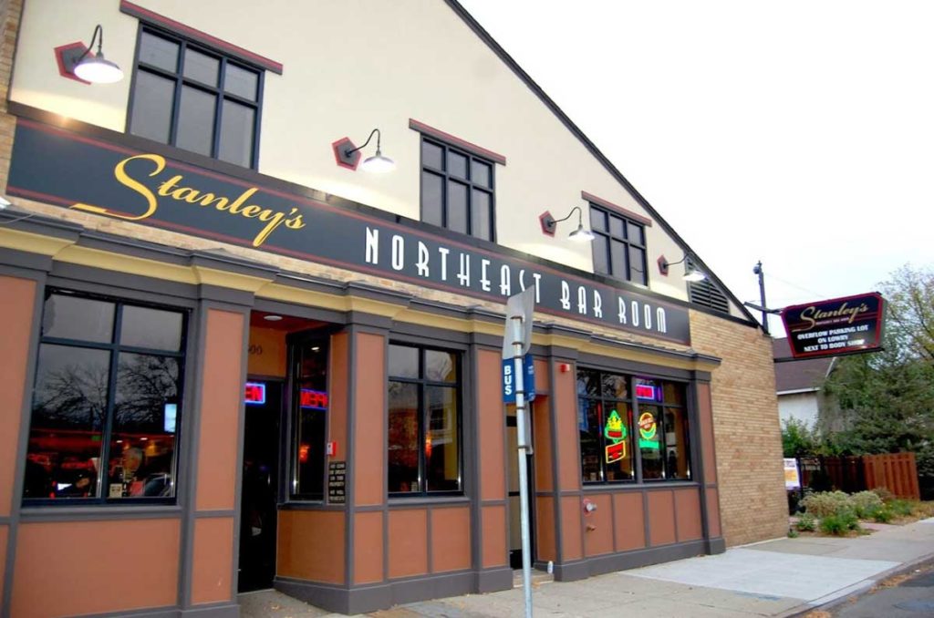 Front side of Stanley's Northeast Bar Room